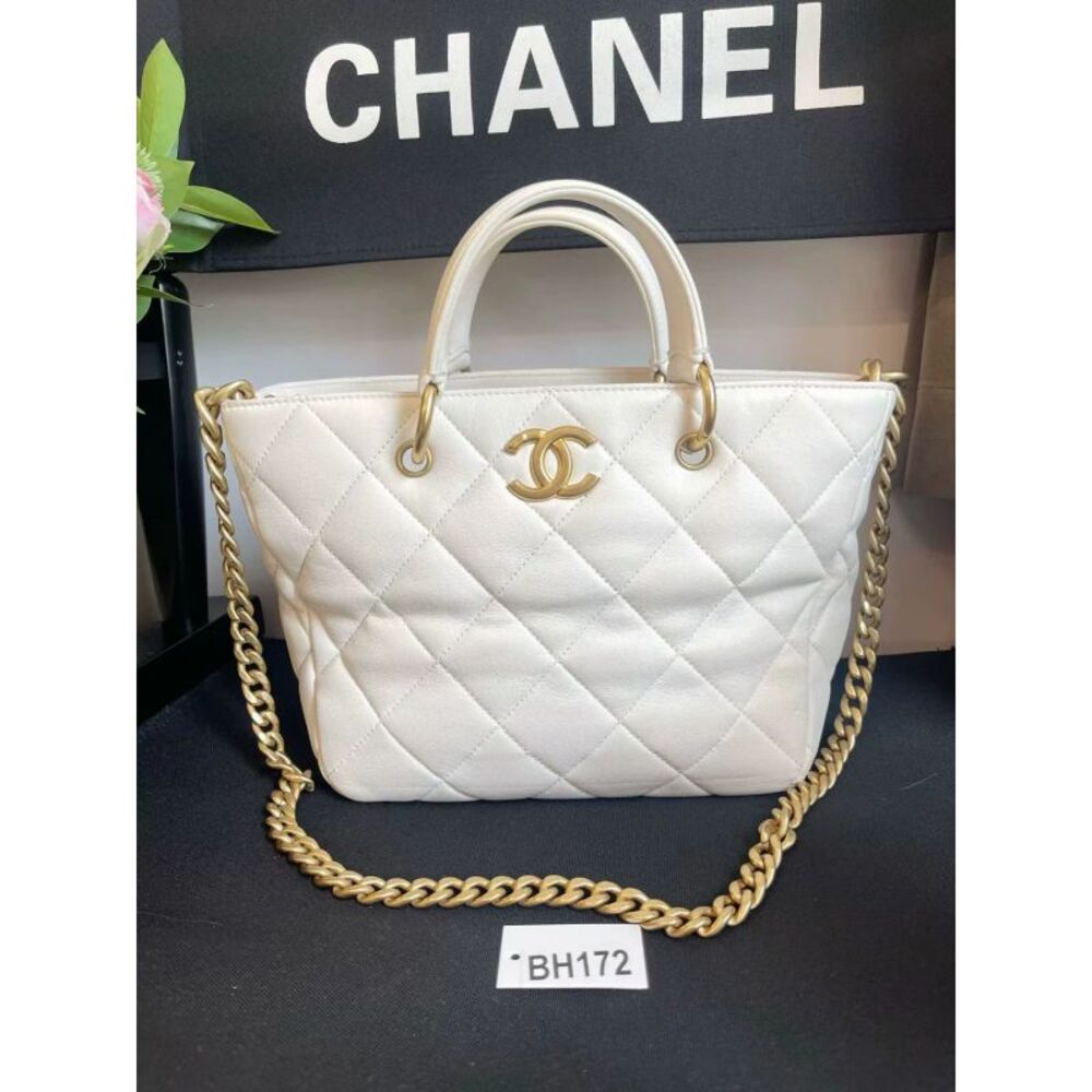 Chanel Women Pre-Loved Bag Very Good Condition